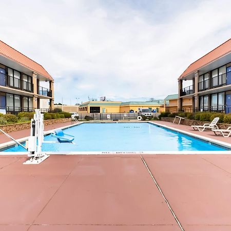 Oyo Hotel Bossier City La - Red River المظهر الخارجي الصورة