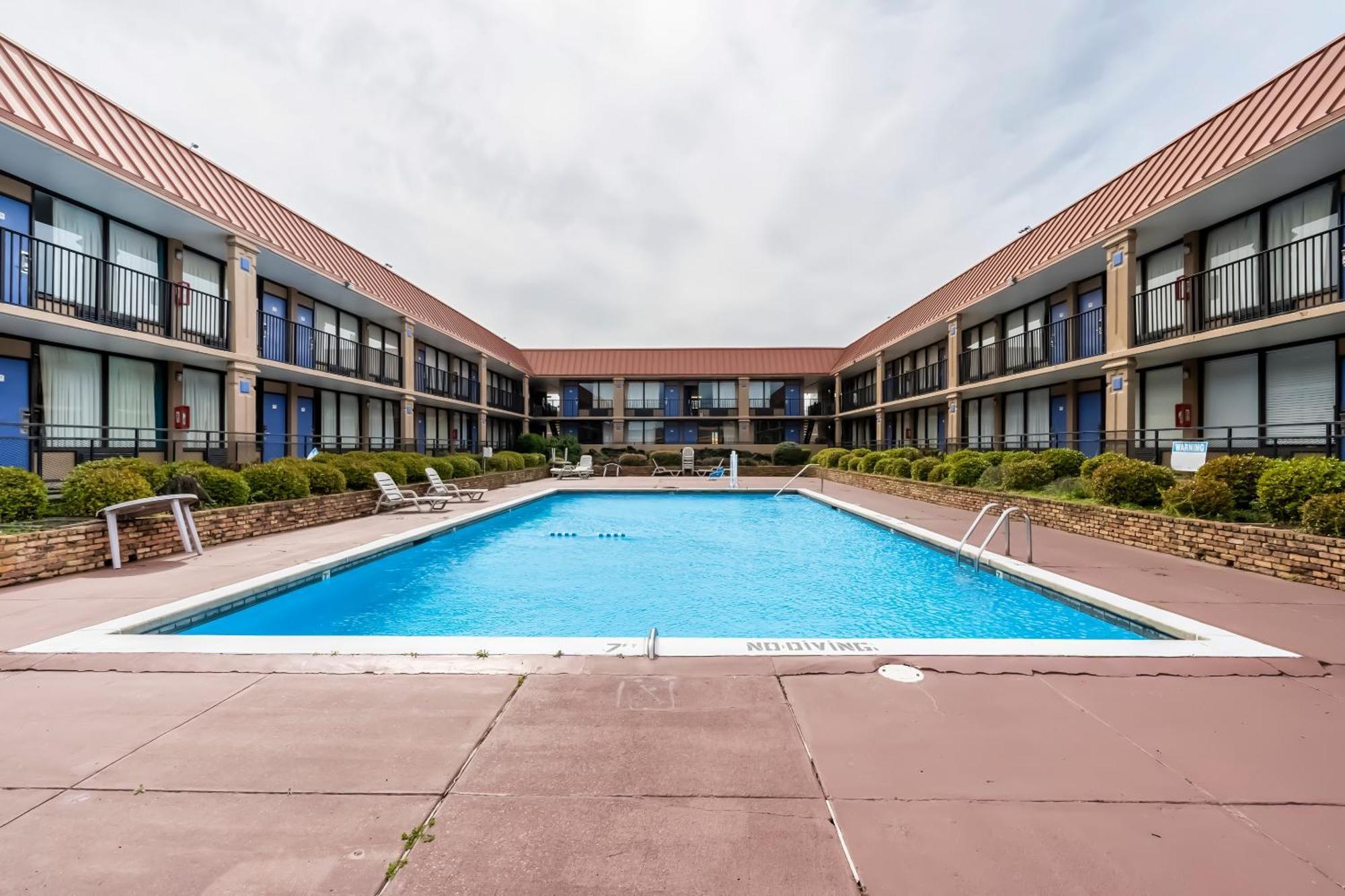 Oyo Hotel Bossier City La - Red River المظهر الخارجي الصورة